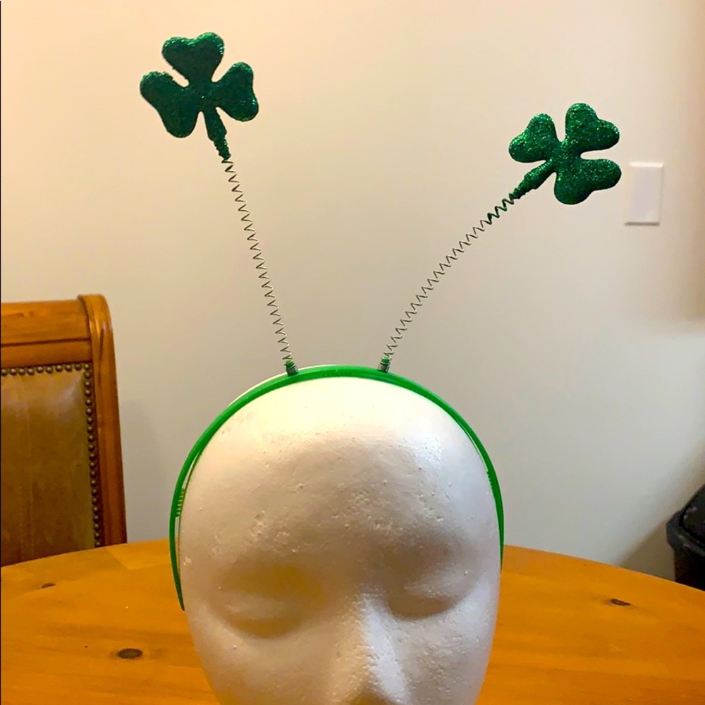 Lucky headband for st. Patrick’s day!